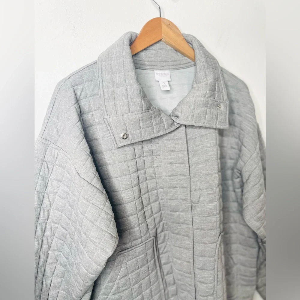 Chico's Jacket Womens Medium Quilted Coat Mid Hip Length Snap Quiet Luxury Gray‎